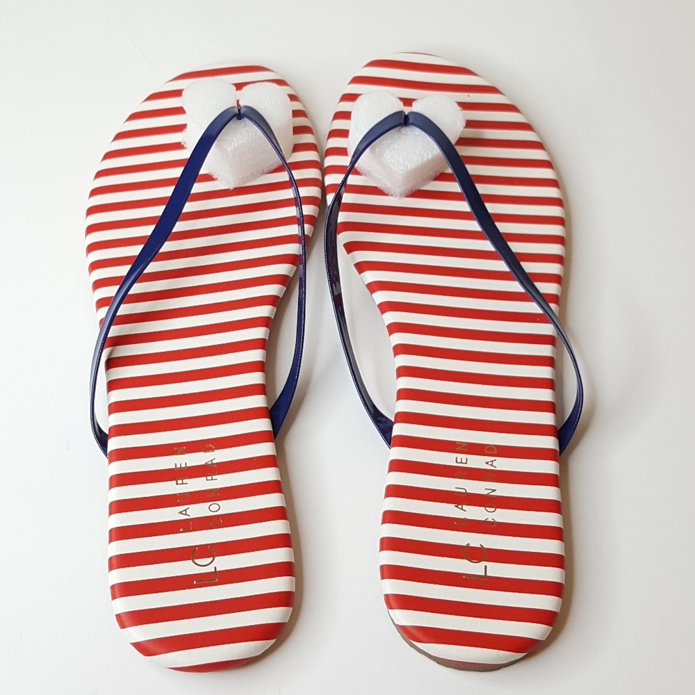LC Lauren Conrad flips flops.